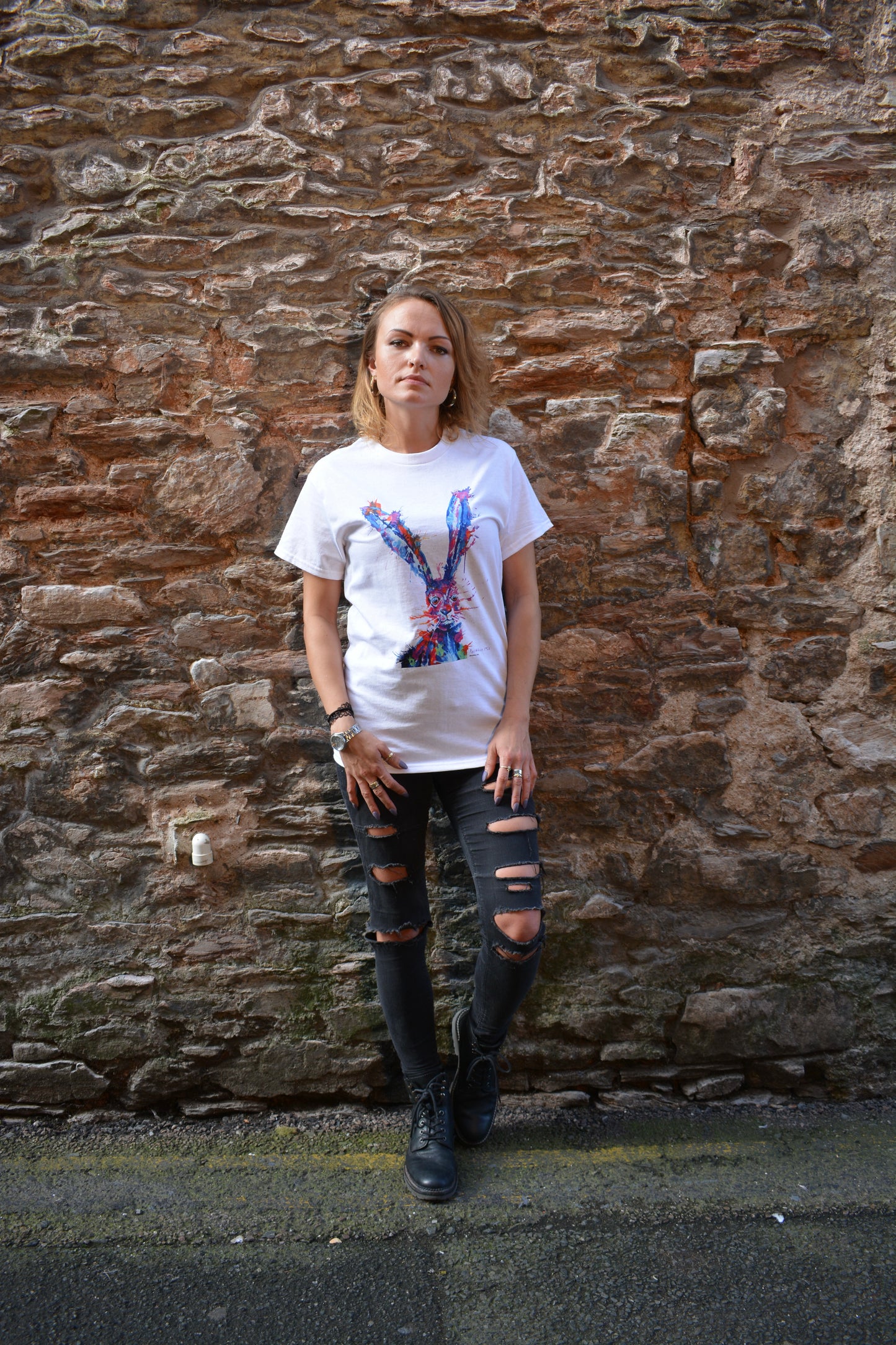 Rabbit T shirt (Unisex)